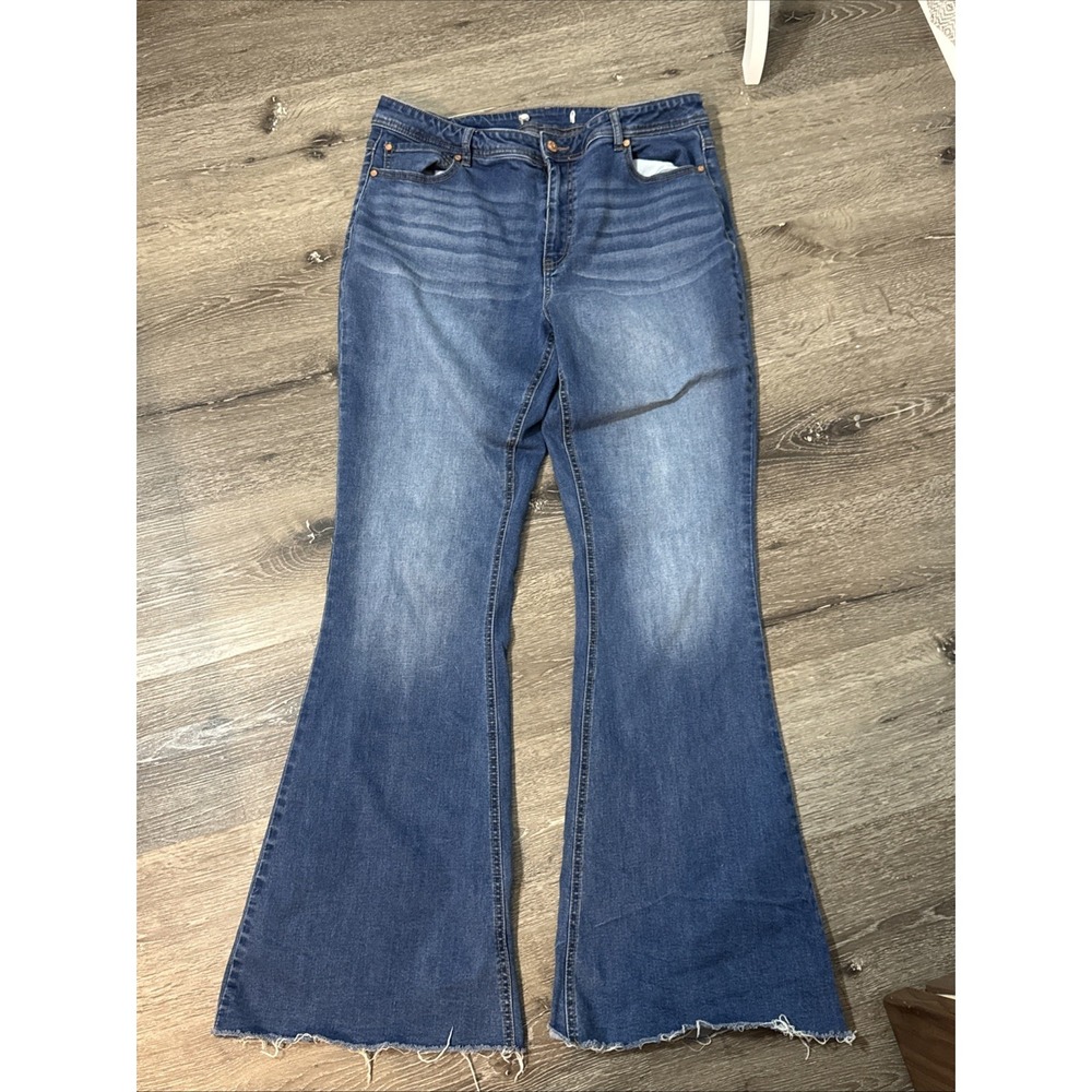 EST 1946 Denim Flare Jeans Hi Rise Size 14 Cato Raw Hem
